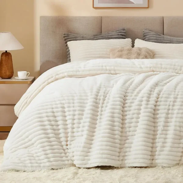 Fleece Queen Comforter